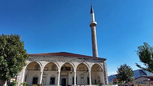 Üsküp’te yangınları, depremleri ve savaşları atlatan Osmanlı mirası Sultan Murat Camii 6 asırdır ayakta