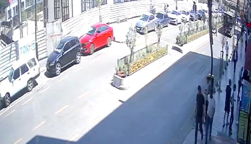 Karabük’te belediye otobüsü yayaya çarptı: 1 yaralı