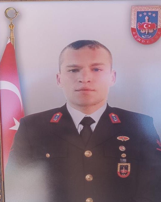 "Erzurum’un en büyük kahramanı kim" sorusuna şehidin 5 yaşındaki kızından yürek yakan cevap: "Babam"