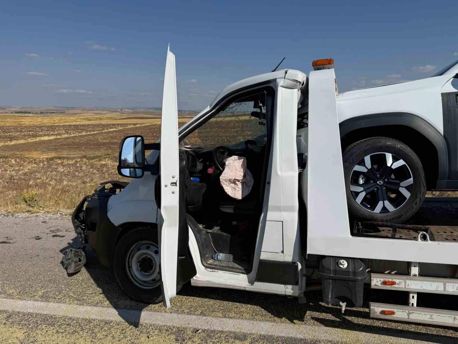 Çorum’da çekici traktöre arkadan çarptı: 1 yaralı