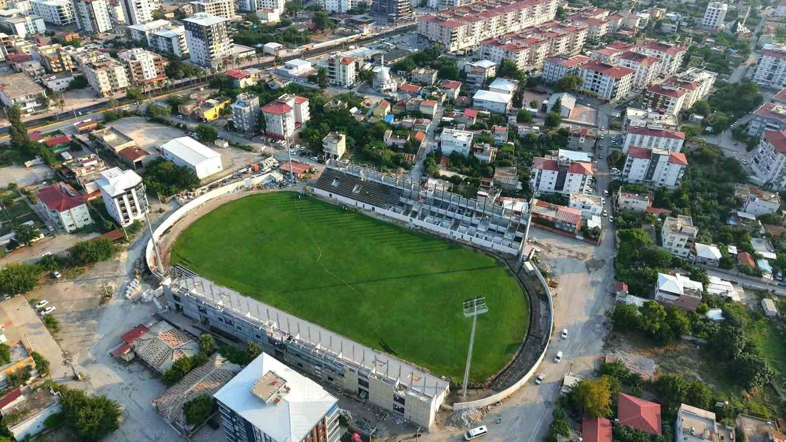 Osmaniye 7 Ocak Stadyumu’nda çalışmalar yüzde 75’e ulaştı