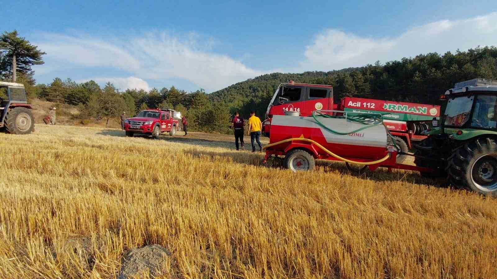 Bolu’da orman kenarında anız yangını: Köylülerin su tankerli müdahalesi faciayı önledi