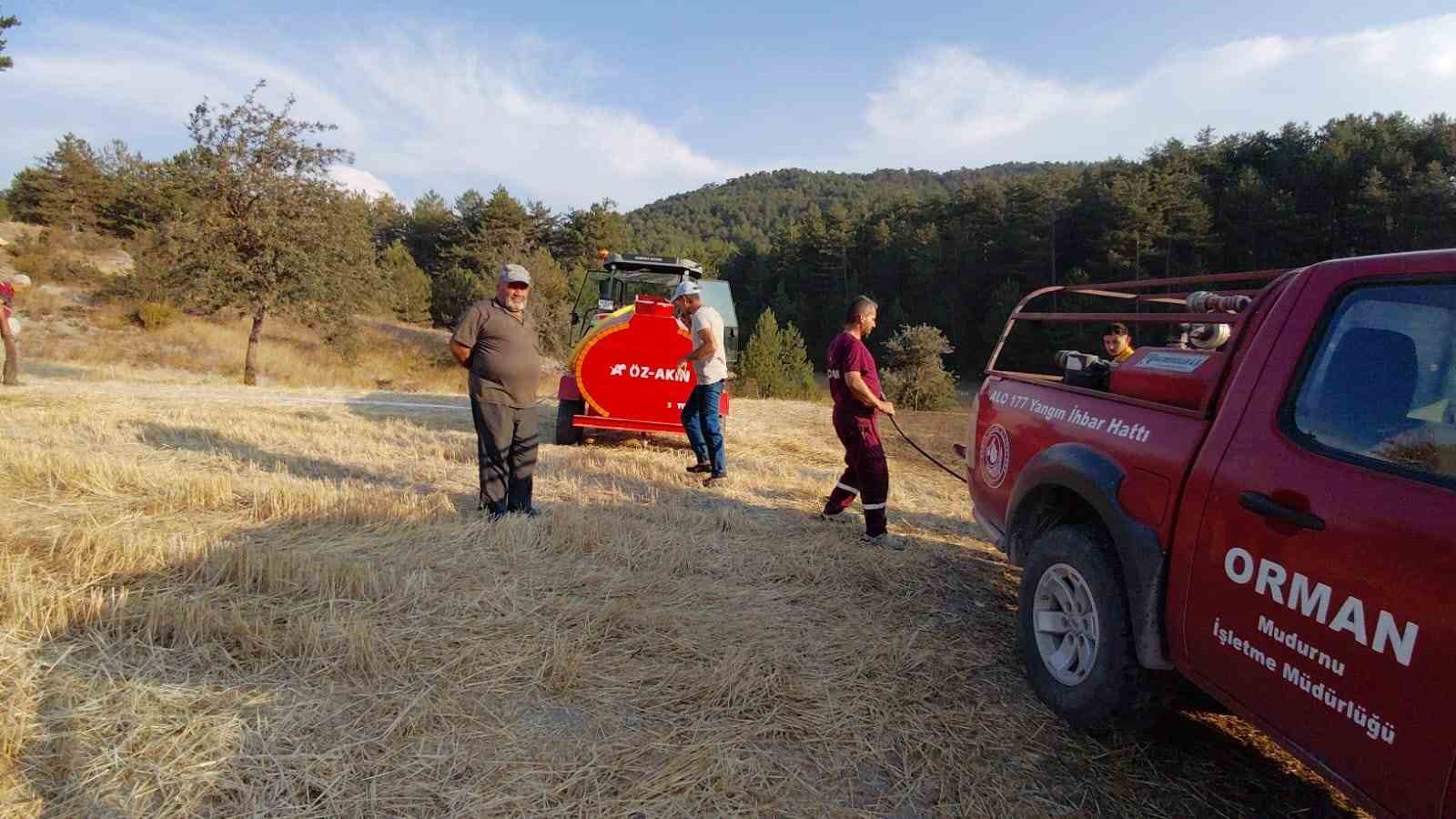 Bolu’da orman kenarında anız yangını: Köylülerin su tankerli müdahalesi faciayı önledi