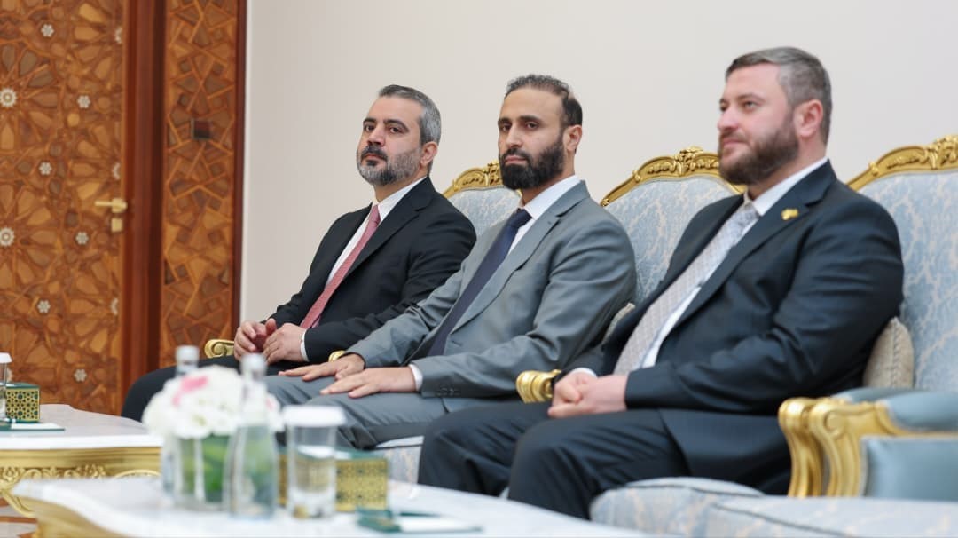 Terör örgütü SDG elebaşı Mazlum Abdi, örgütün feshedildiğini açıkladı