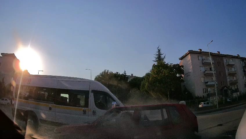 Bursa’da feci kaza: 1’i ağır 4 yaralı