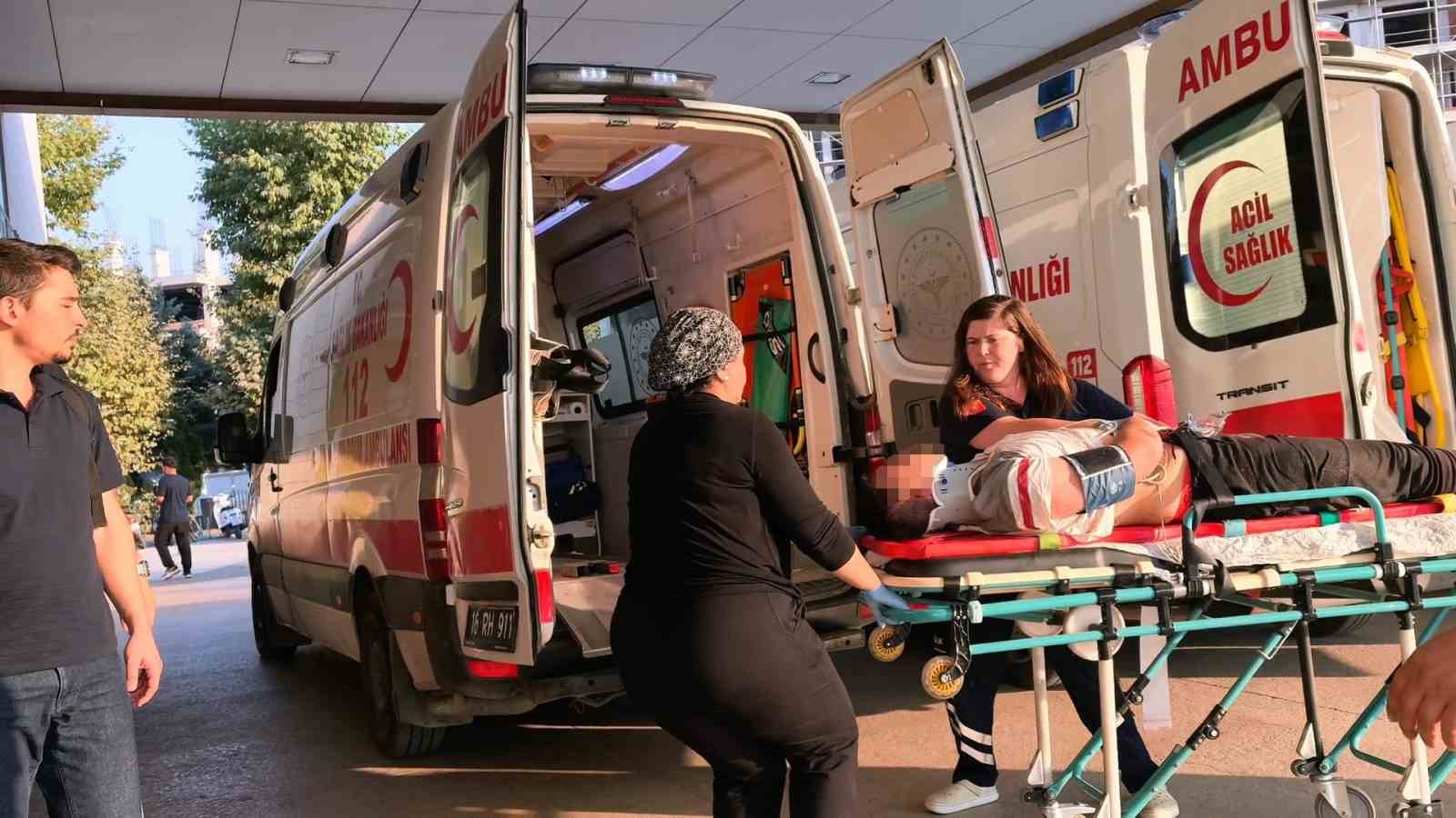 Bursa’da feci kaza: 1’i ağır 4 yaralı
