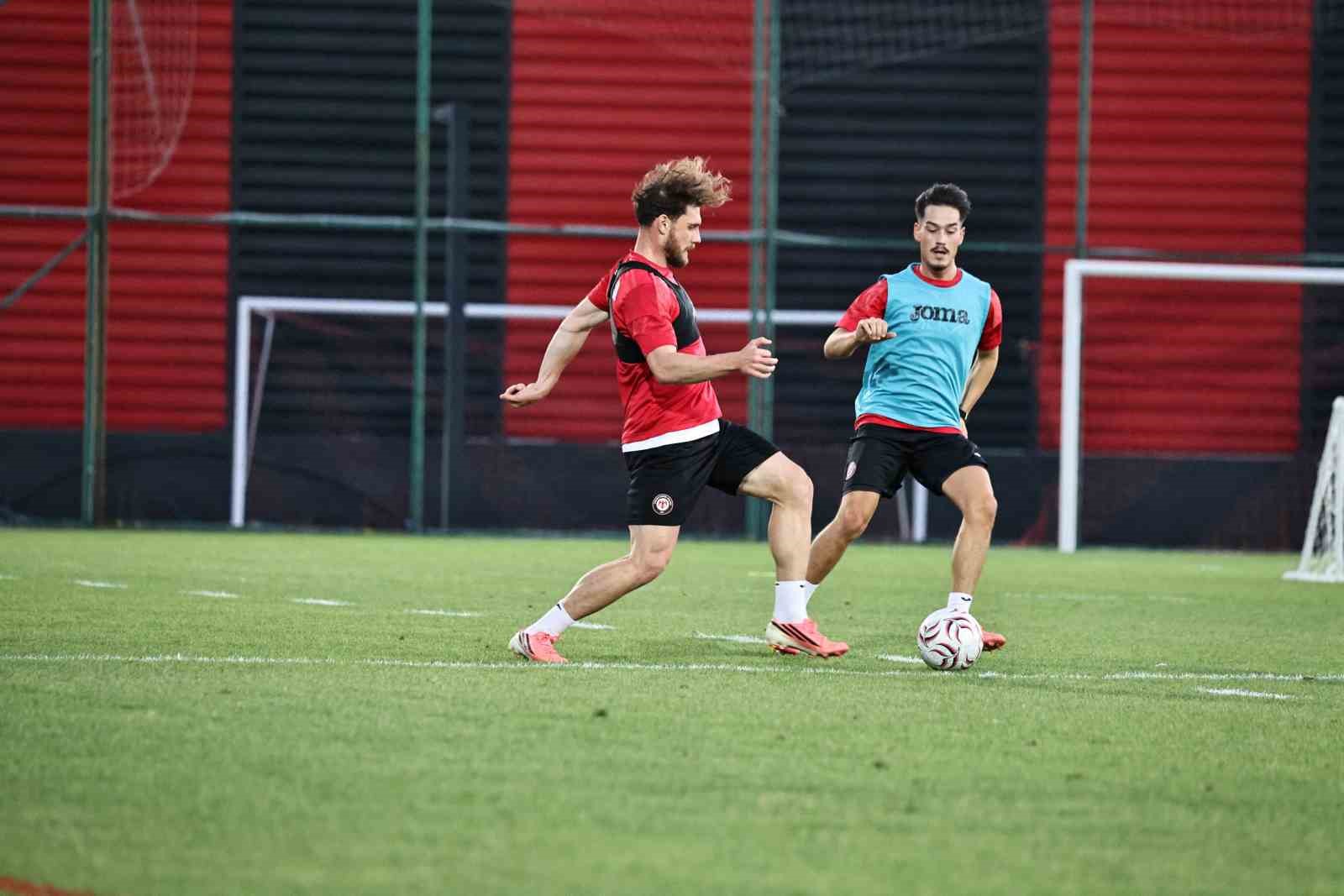 Çorum FK, Beşiktaş maçı hazırlıklarına başladı