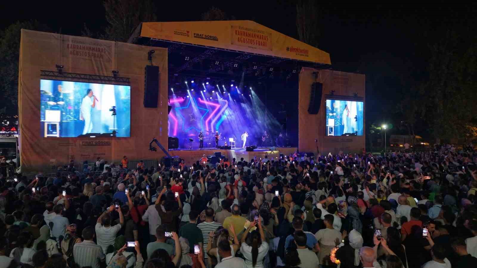 Çelik, Kahramanmaraş’ta sahne aldı
