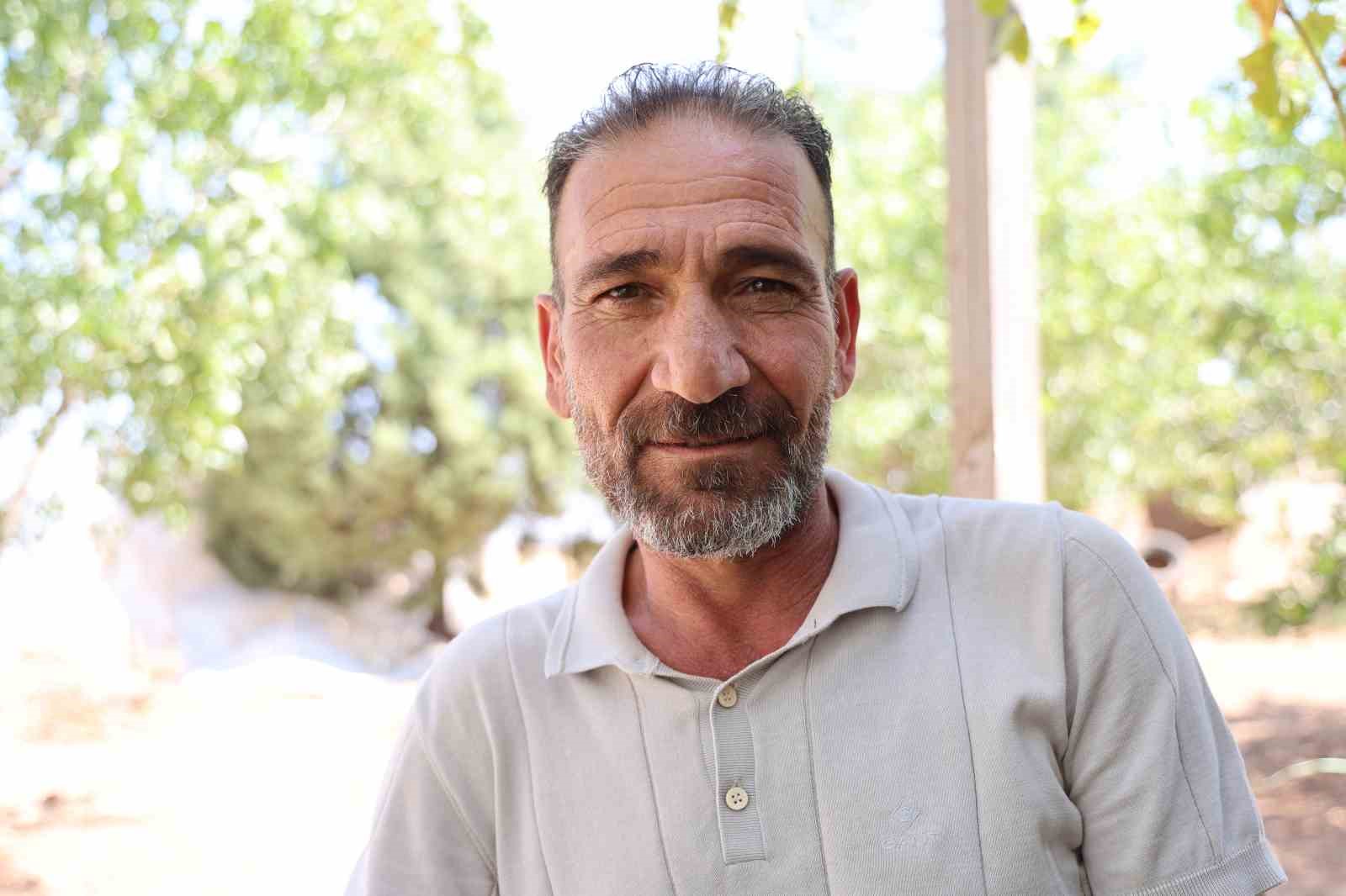 Diyarbakır’ın kavurucu sıcağında fıstık hasadı