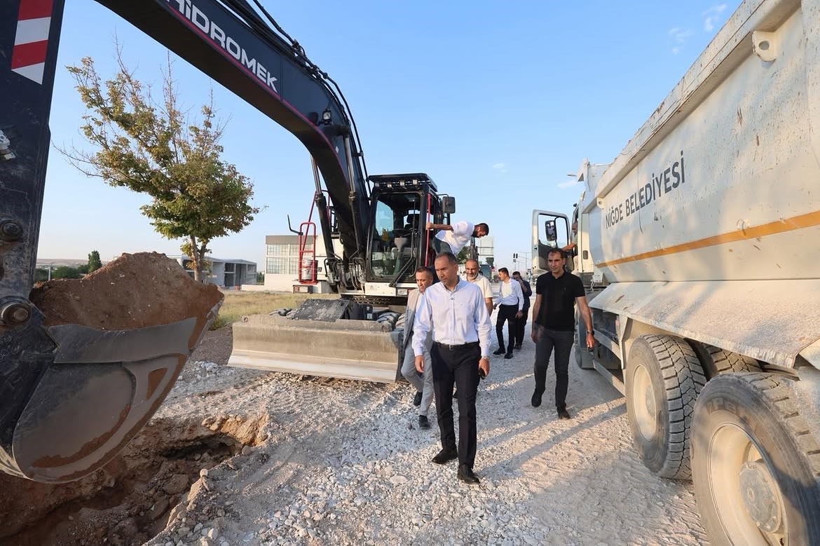 Niğde’de ulaşım hamlesi sürüyor