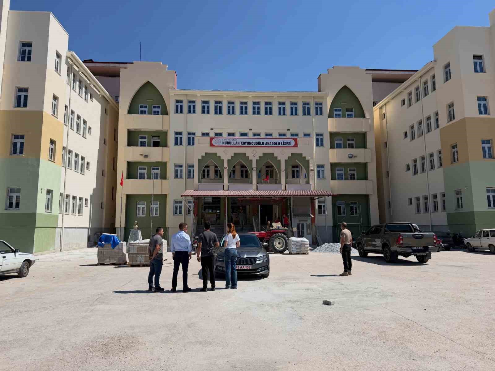 Simav’da eğitim yatırımları yerinde incelendi