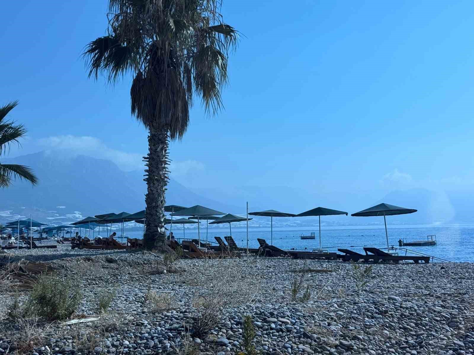 Mersin’de tarım arazilerine izinsiz girilmesine mahalle sakinlerinden tepki