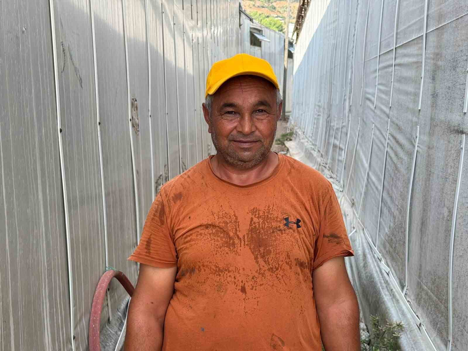 Mersin’de tarım arazilerine izinsiz girilmesine mahalle sakinlerinden tepki