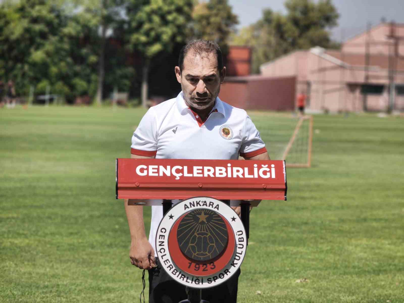 Metin Diyadin: "6 puan bizi şu an için farklı bir atmosfere sokmamalı"