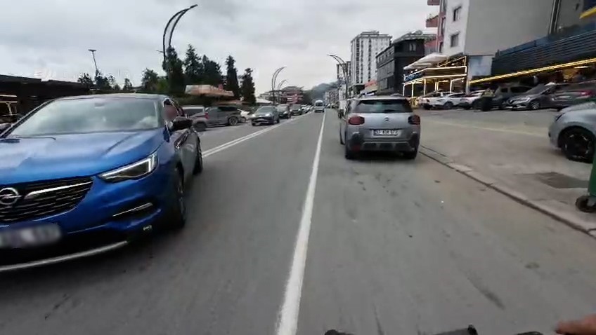 Rize’de bisiklet sürücüsüne saldıran şahıslara 360 bin lira ceza kesildi