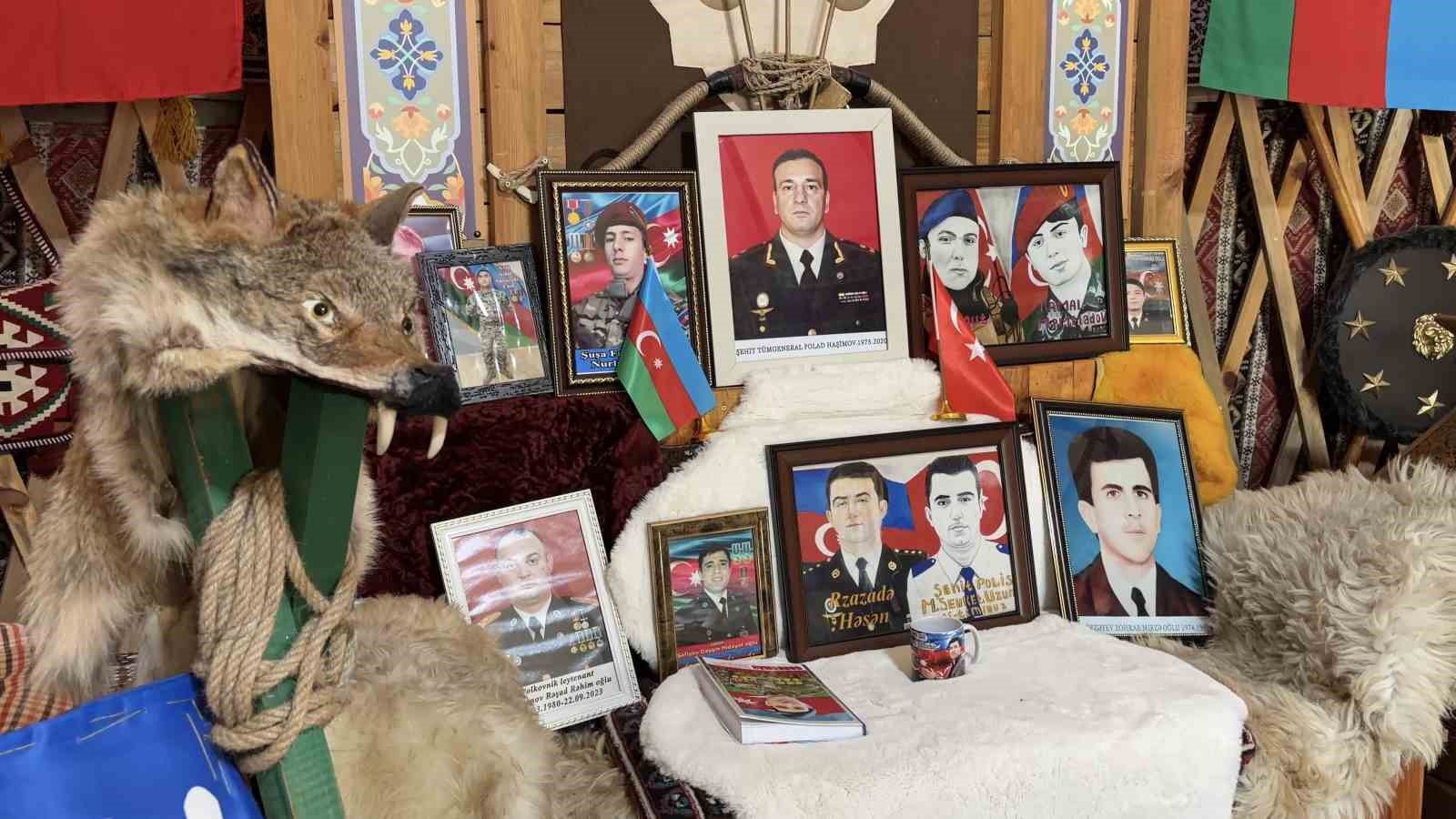 Kendi kurduğu otağında Malazgirt Zaferi’nin 955. yıl dönümünü kutladı