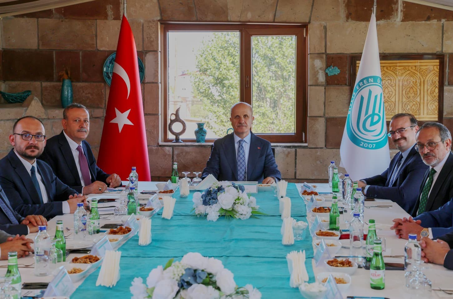 YÖK Başkanı Özvar, bölge üniversiteleri rektörleriyle Ahlat’ta bir araya geldi