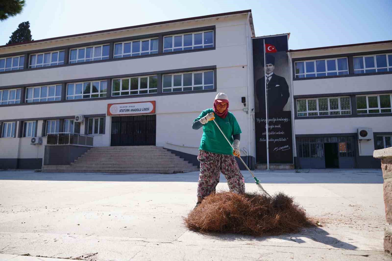 Okullar açılmadan kapsamlı temizlik