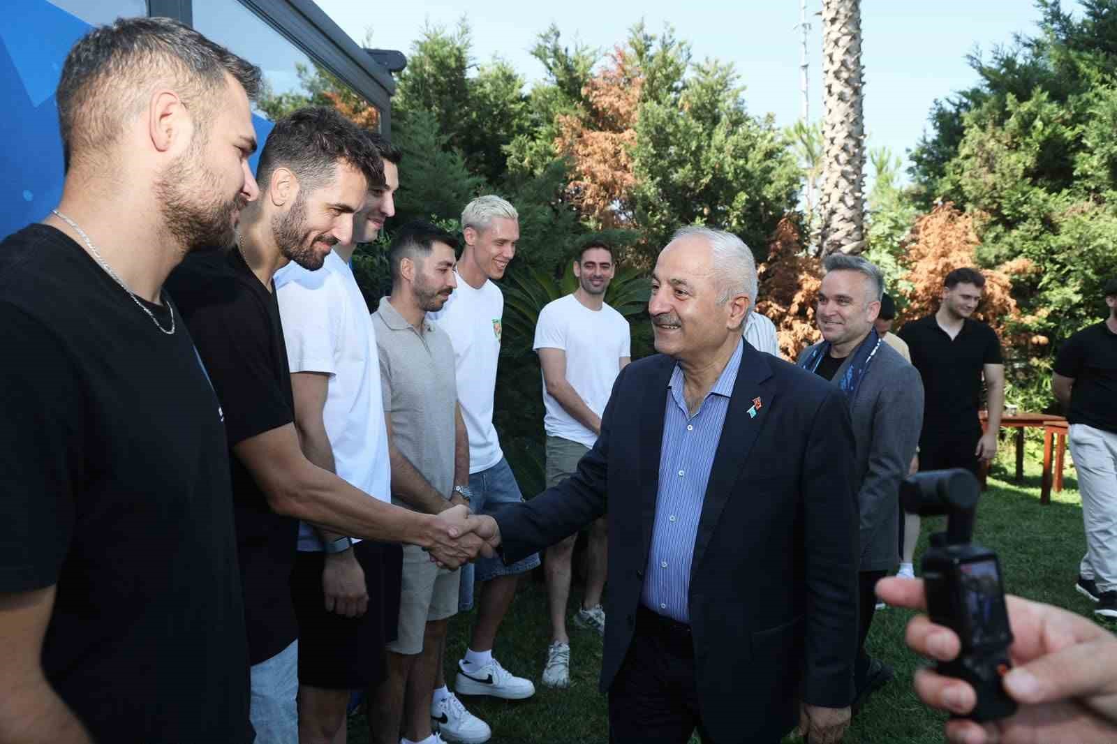 Gebze Belediyesi Voleybol Takımı yeni sezona hazır