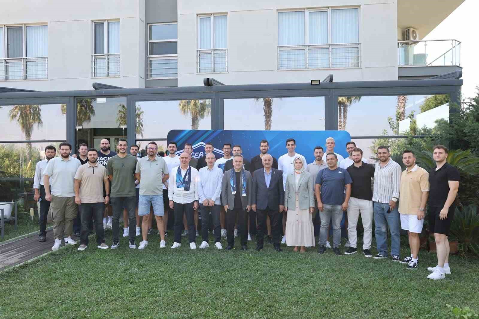 Gebze Belediyesi Voleybol Takımı yeni sezona hazır