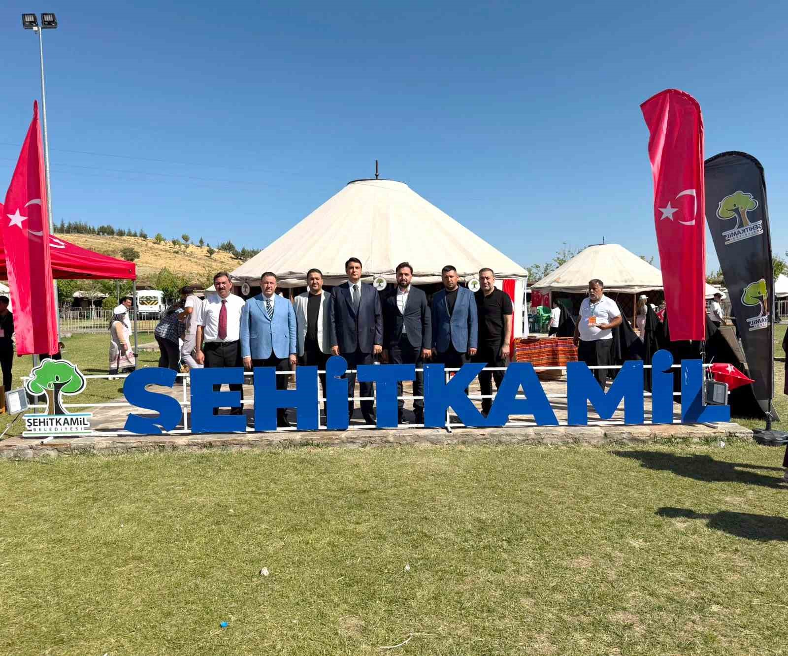 Yılmaz Şehitkamil’in otağında misafirlerini ağırladı