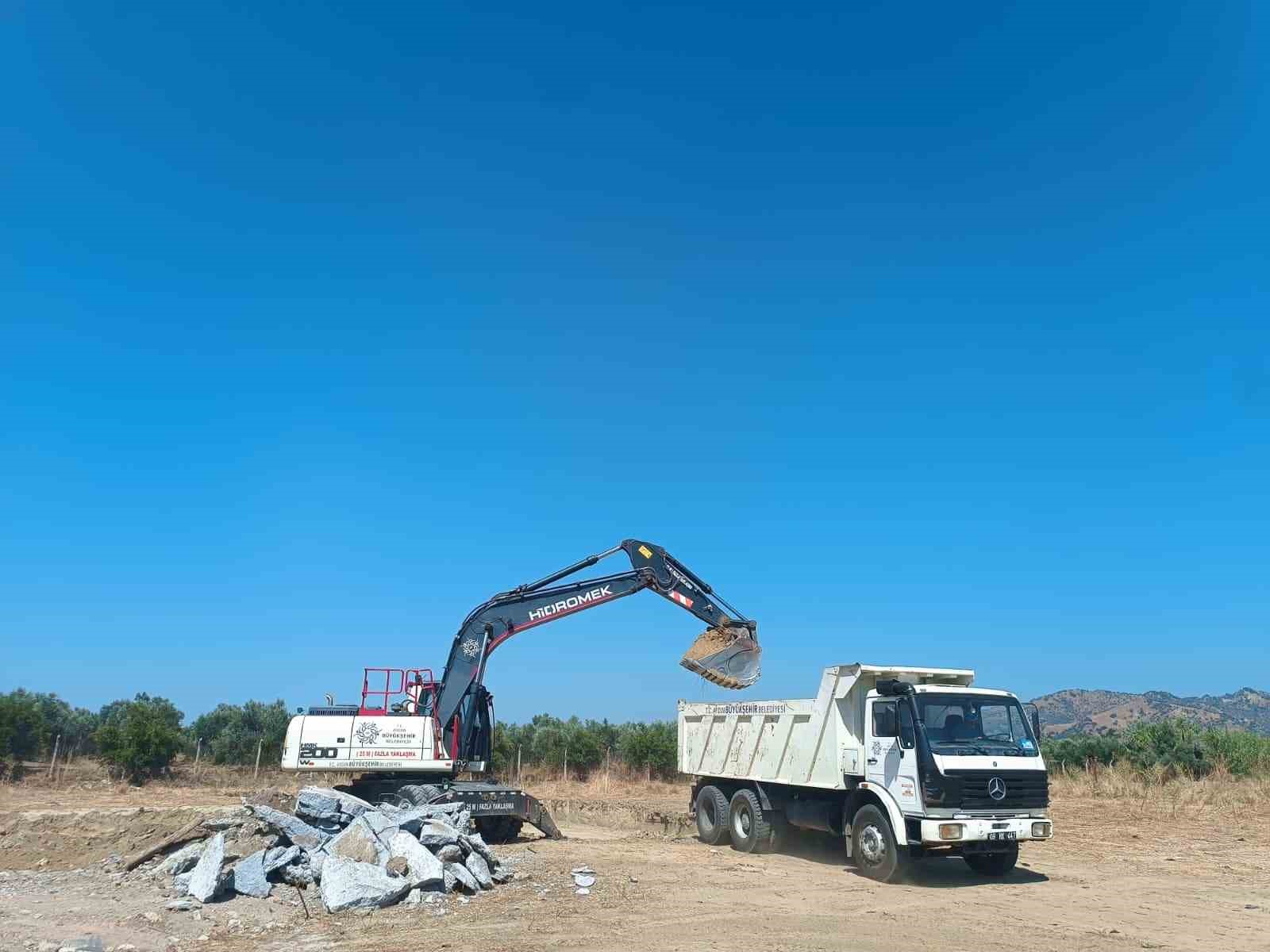 Büyükşehir’in ulaşım yatırımları 17 ilçede eş zamanlı olarak devam ediyor