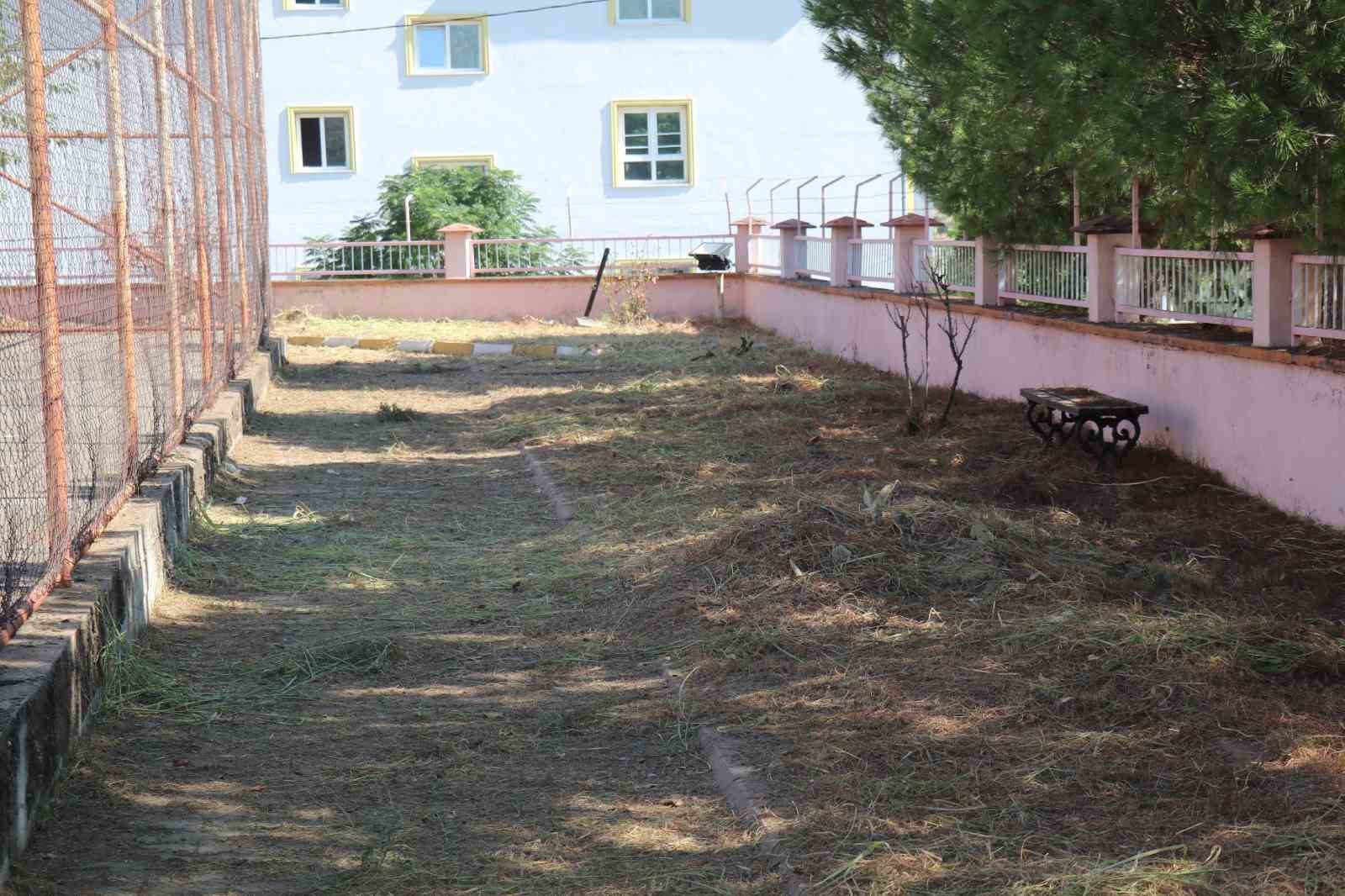 Bozdoğan Belediyesi okullarda çalışmalarını sürdürüyor