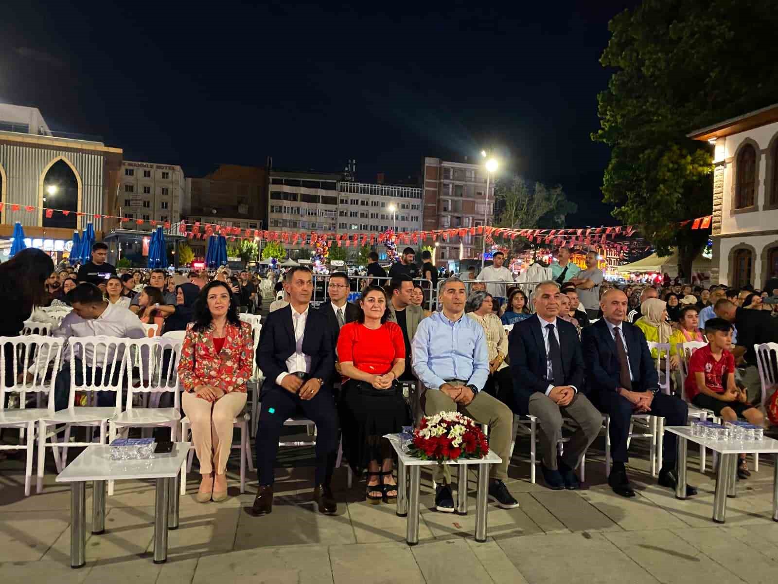 Jandarma Genel Komutanlığı Bandosu Afyonkarahisar’da sahne aldı