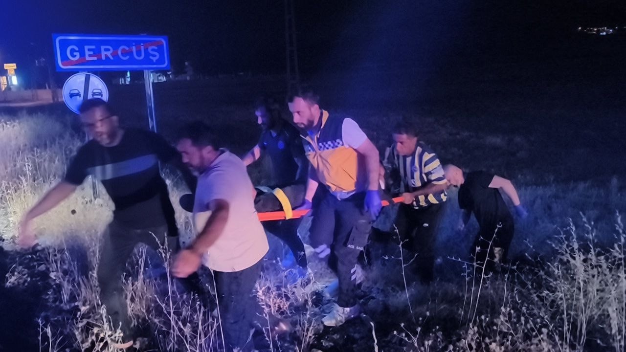 Batman’da pikap tarlaya uçtu: 2 yaralı