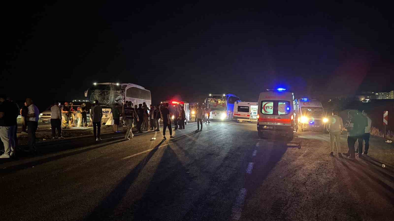Şanlıurfa’da yolcu otobüsleri çarpıştı: 13 yaralı