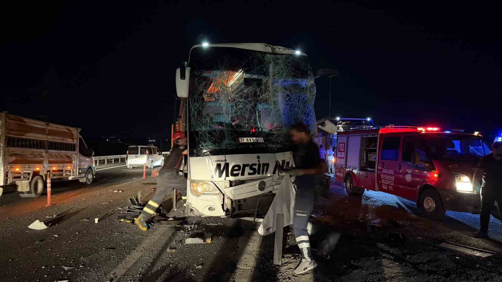 Şanlıurfa’da yolcu otobüsleri çarpıştı: 13 yaralı