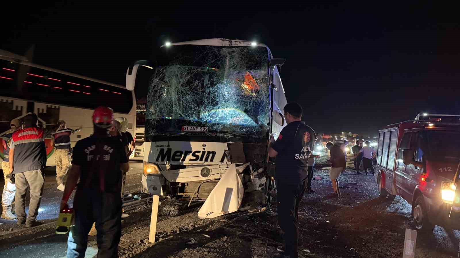Şanlıurfa’da yolcu otobüsleri çarpıştı: 13 yaralı