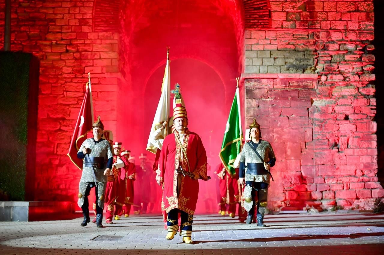 Fatih’teki "Bir Milletin Zafer Günleri" etkinliğine yoğun ilgi