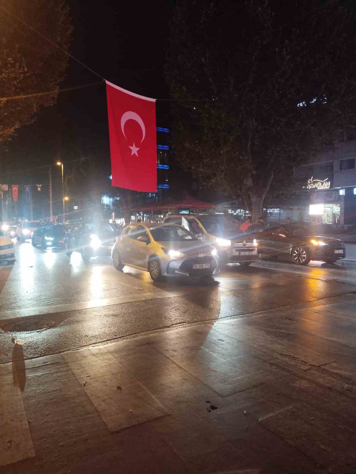 Lyon’da zafer, Bağdat Caddesi’nde büyük coşku