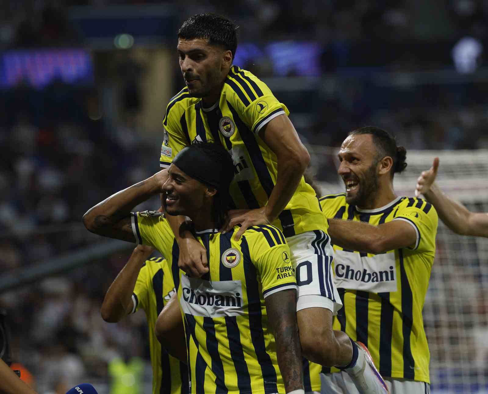 UEFA Şampiyonlar Ligi: Lyon: 1 - Fenerbahçe: 2 (Maç sonucu)