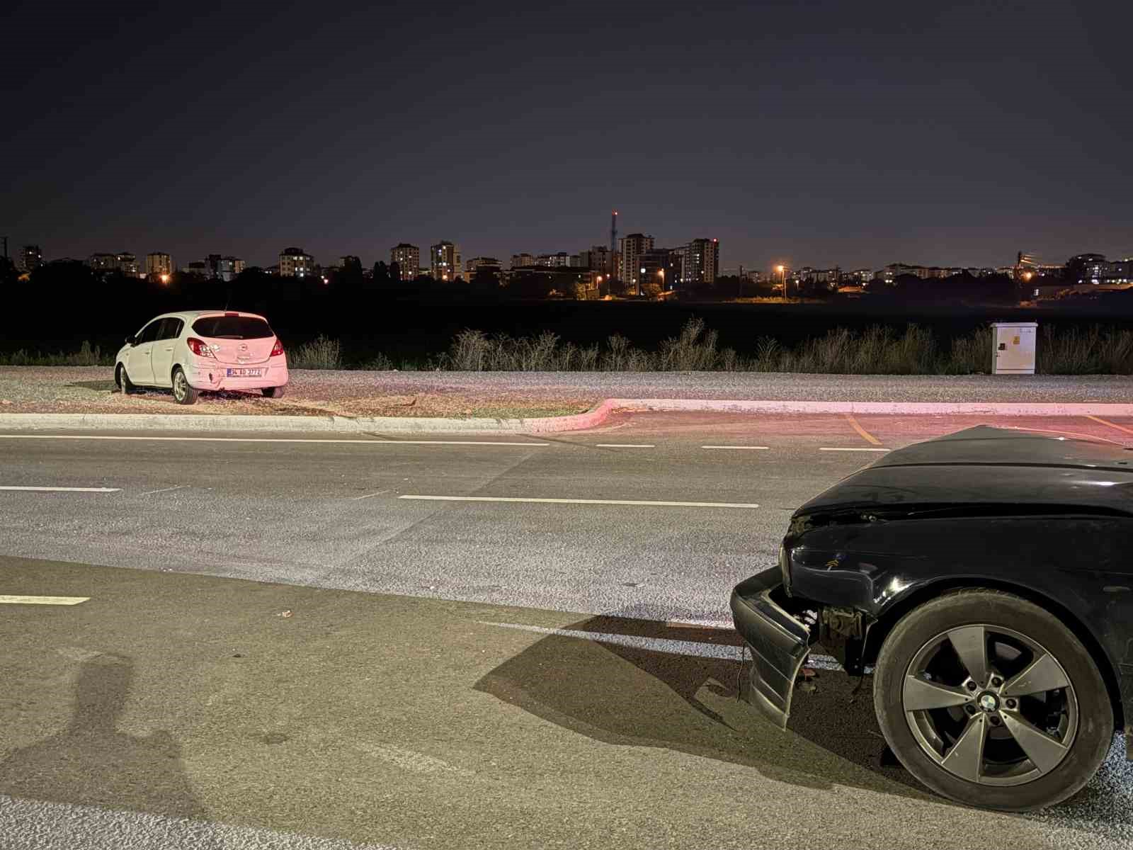 Oto tamircisi test için çıktığı otomobille kaza yaptı: 2 yaralı