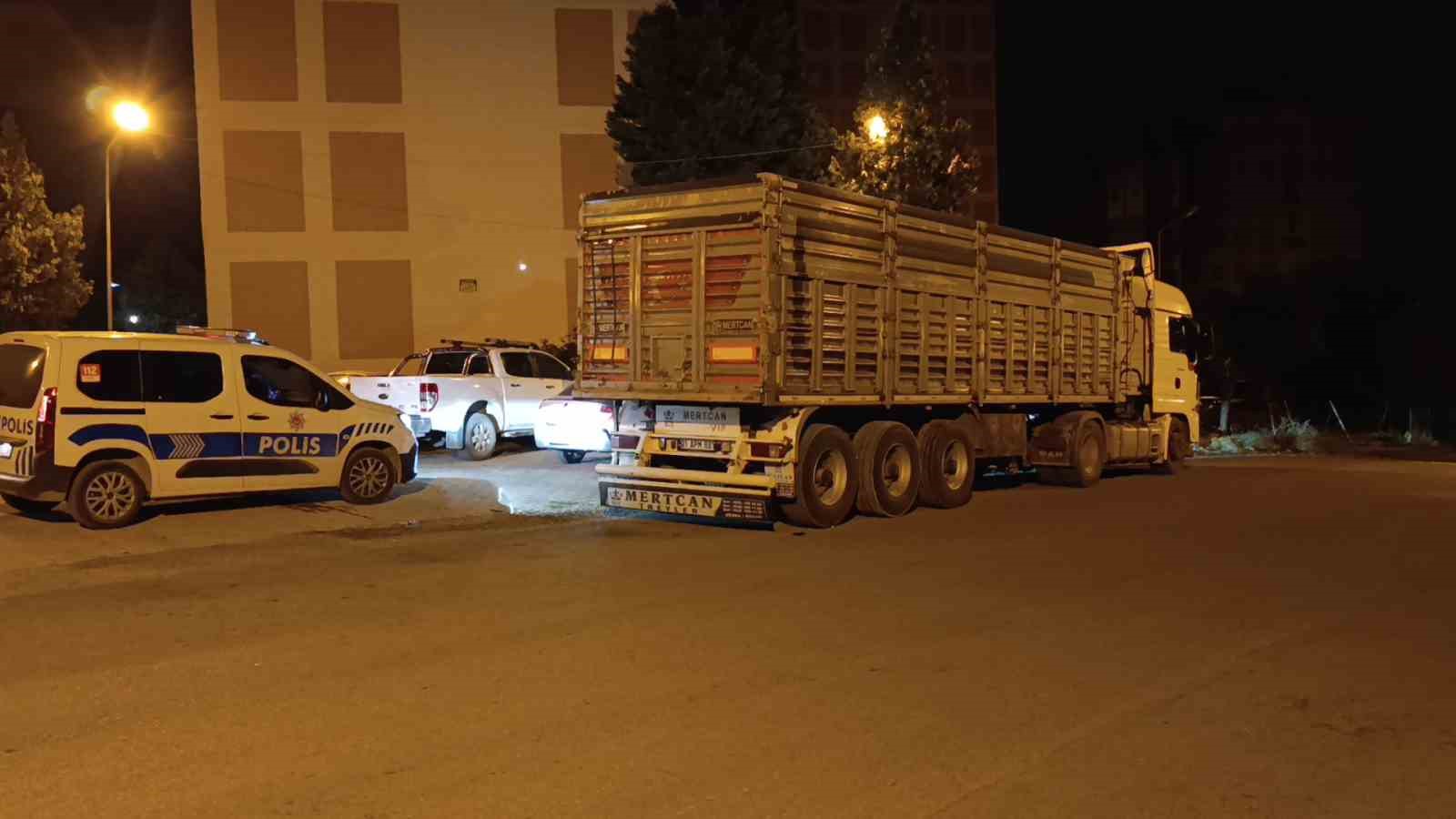 Adana’da bıçaklı kavga: 1 yaralı