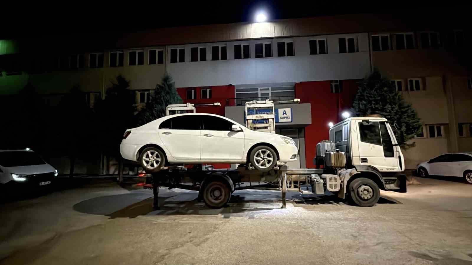 ’Dur’ ihtarına uymayan 19 yaşındaki alkollü sürücüye 202 bin TL ceza
