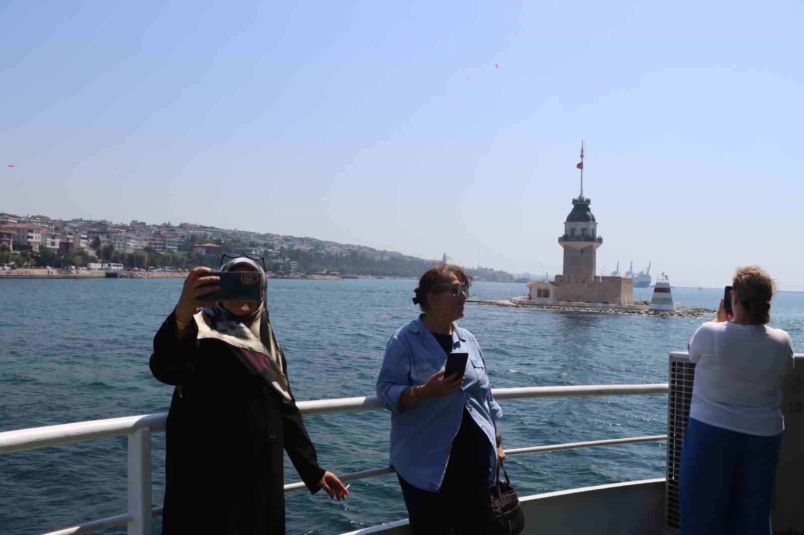 Maltepeli kadınlar Boğaz turunda bir araya geldi