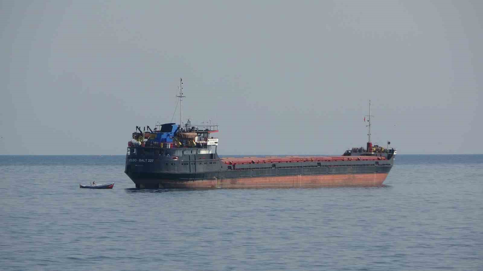 Rusya-Ukrayna savaşı deniz ticaretini vurdu: Gemiler Trabzon açıklarında bekliyor