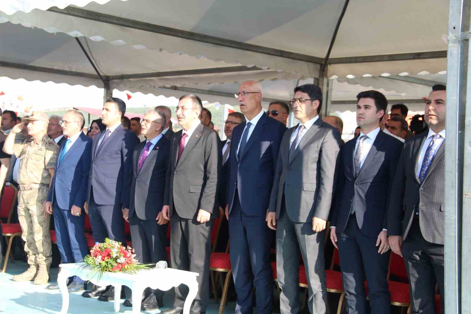 Cumhurbaşkanı Yardımcısı Yılmaz: "Terörsüz Türkiye ve terörsüz bölge vizyonu ülkemizin yatırım ikliminin önündeki engelleri kaldıracak"