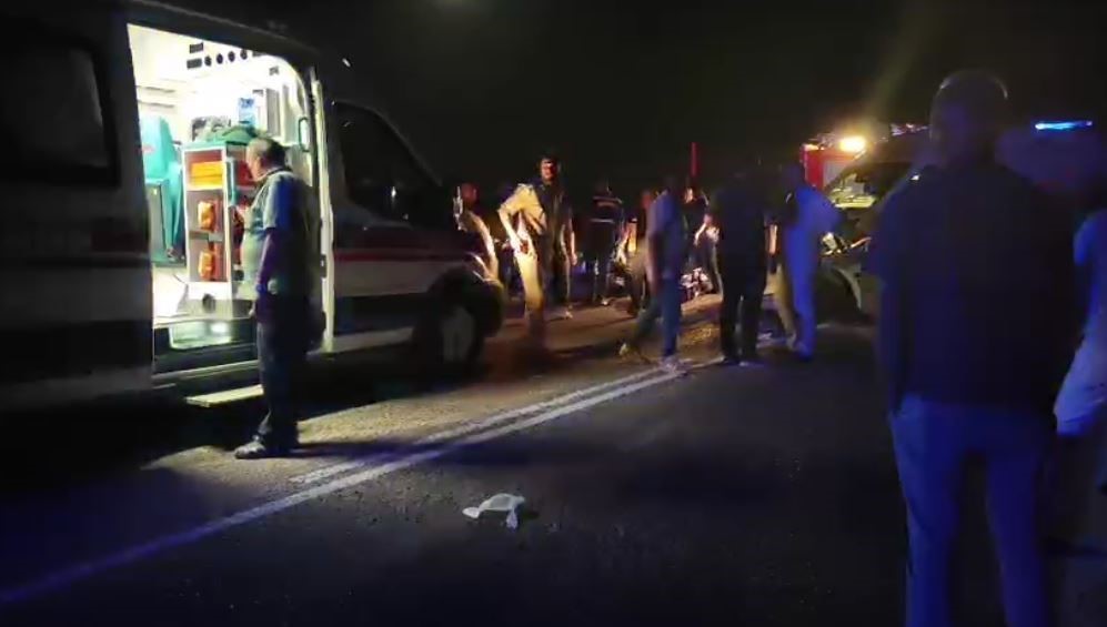 Isparta’da iki otomobil çarpıştı: 3 yaralı