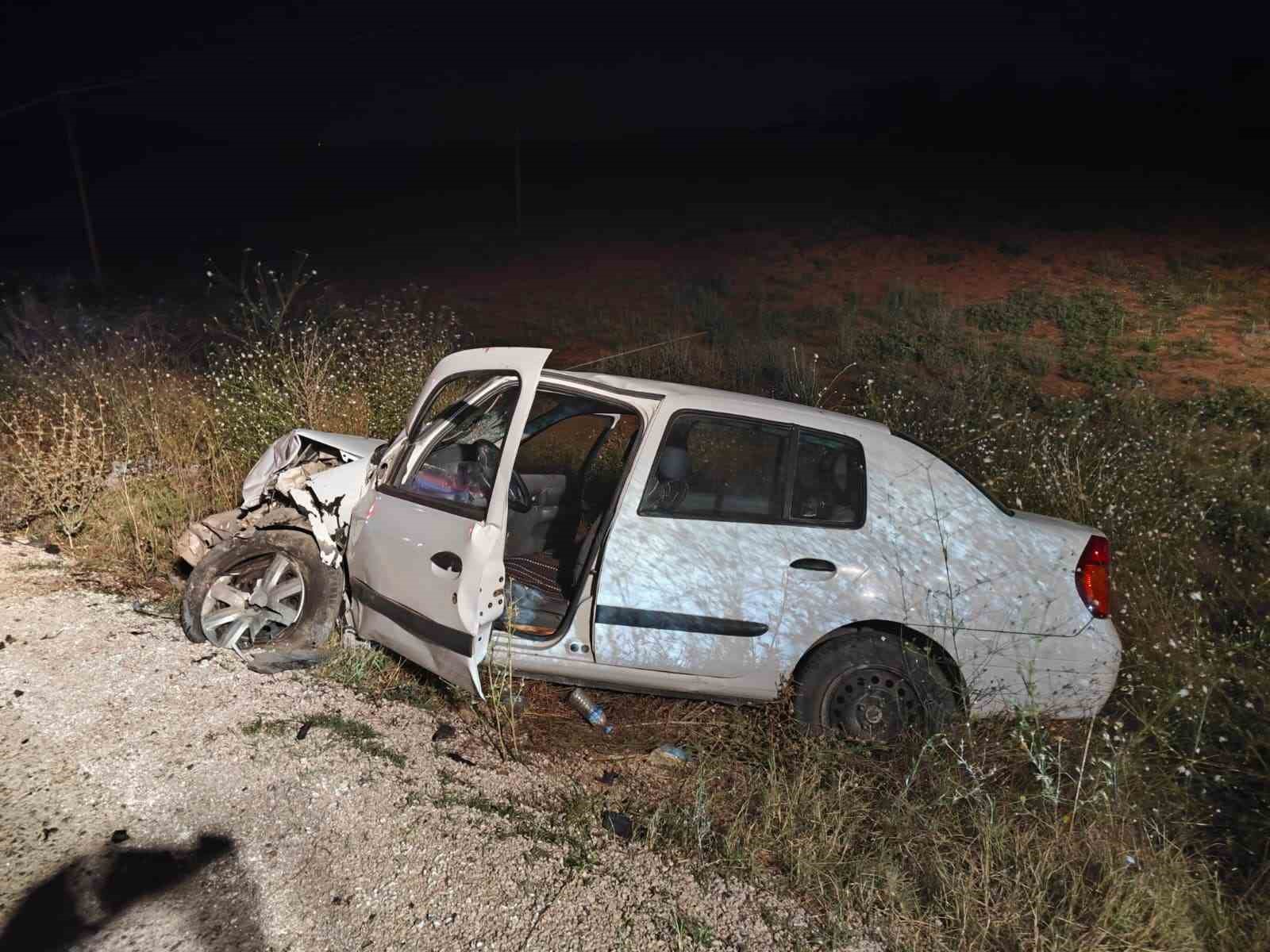 Isparta’da iki otomobil çarpıştı: 3 yaralı