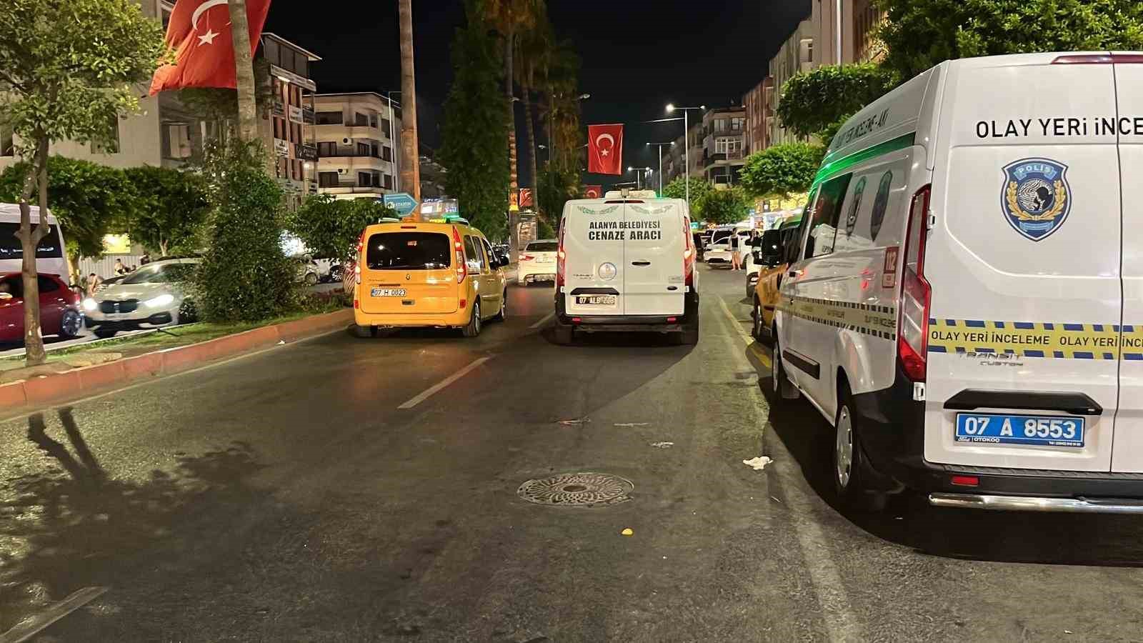 Haber alınamayan İsveçli turist, otel odasında ölü bulundu