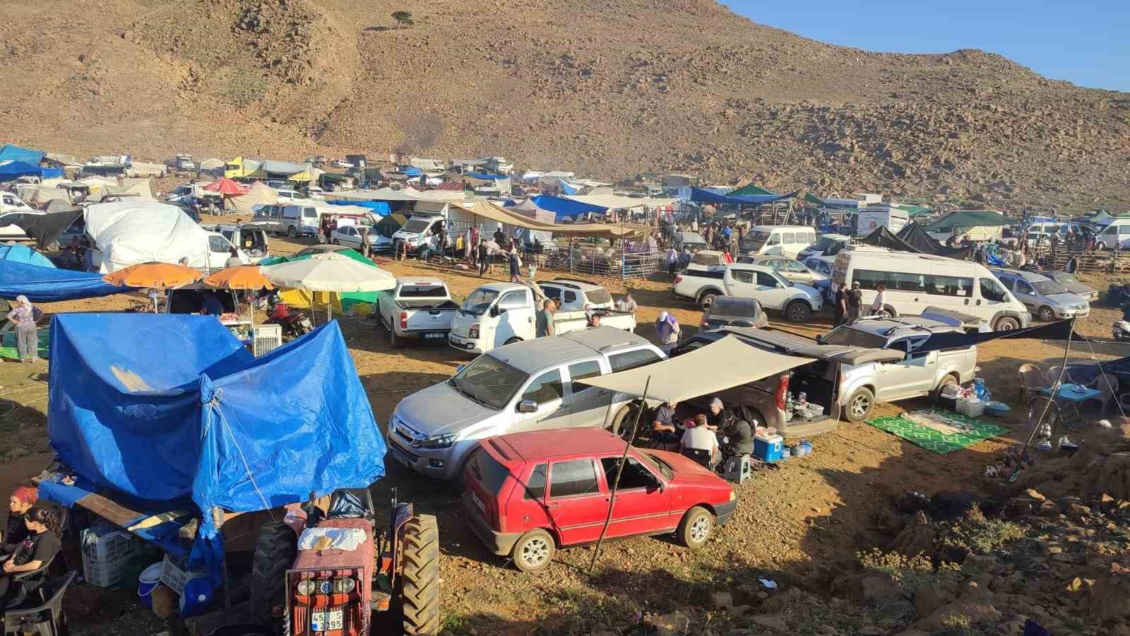 7 asırlık Eren Dede geleneği Sandıras Dağı’nın zirvesinde yaşatıldı