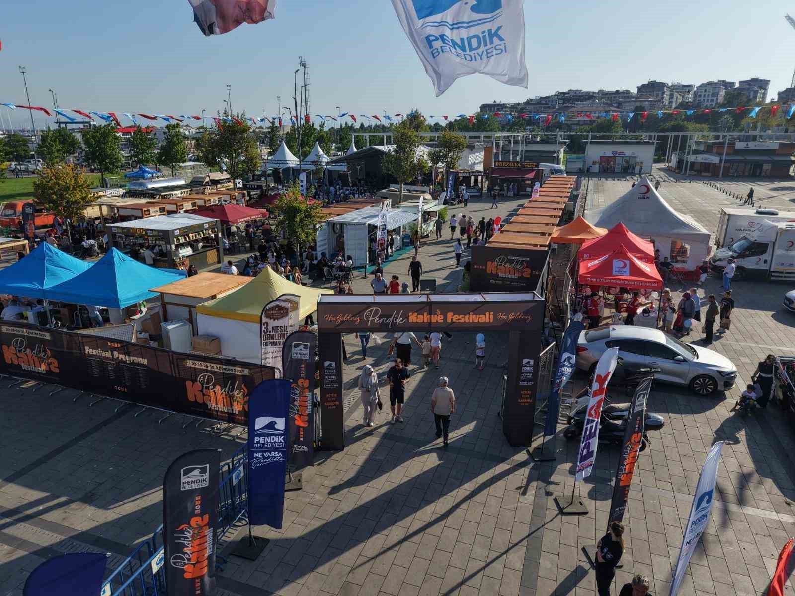 6’ıncı Pendik Kahve Festivali ziyaretçilere kapılarını açtı