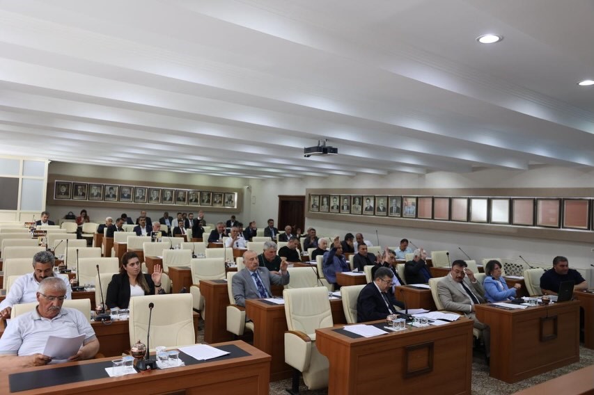 Büyükşehir Belediye Meclisi’nin kararları açıklandı; 86 ticari plaka ve e-skuter kararı