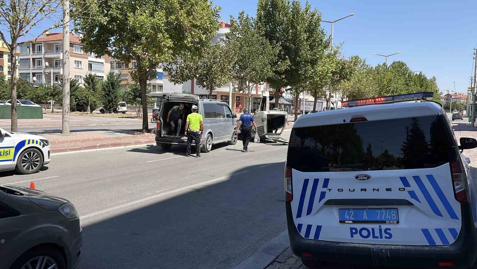 Kontrolden çıkıp takla atan araç sürücüsü yaralandı