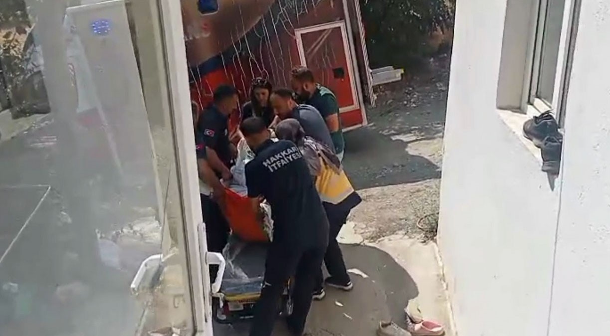 140 kiloluk hasta için itfaiye ekipleri seferber oldu