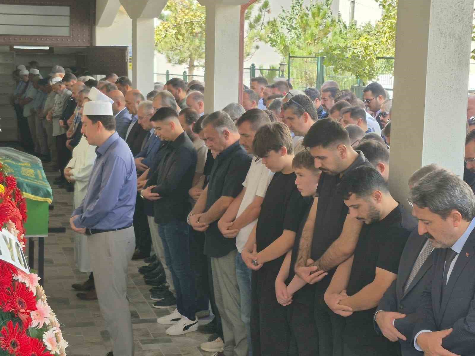 Afyonkarahisar İl Milli Eğitim Müdürü Altınkaynak’ın acı kaybı